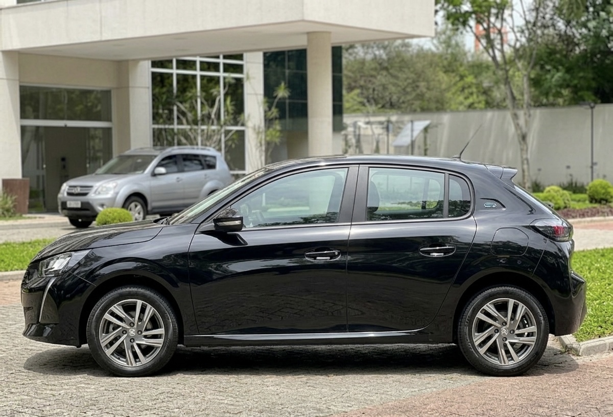 2025 Peugeot 208 ACTIVE MT